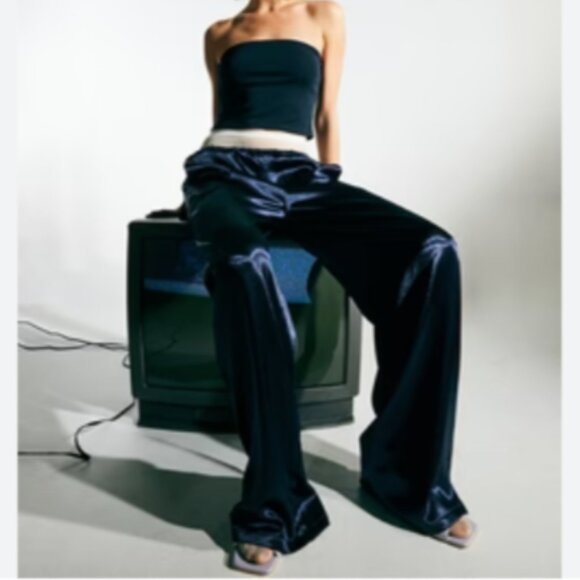 Brand New Women's C by One Pull-On Wide Leg Satin Pants - Picture 7 of 12